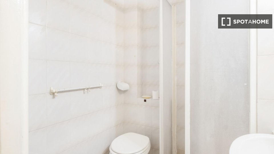 Double room Rome, 4 beds — photo 11