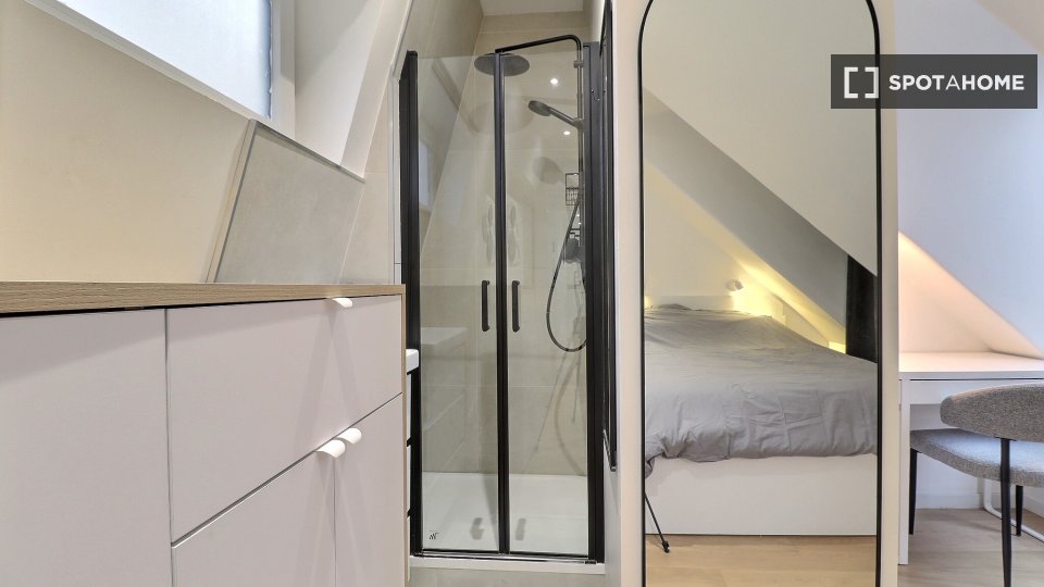 Apartment Paris, 1 bed, 28m² — photo 7