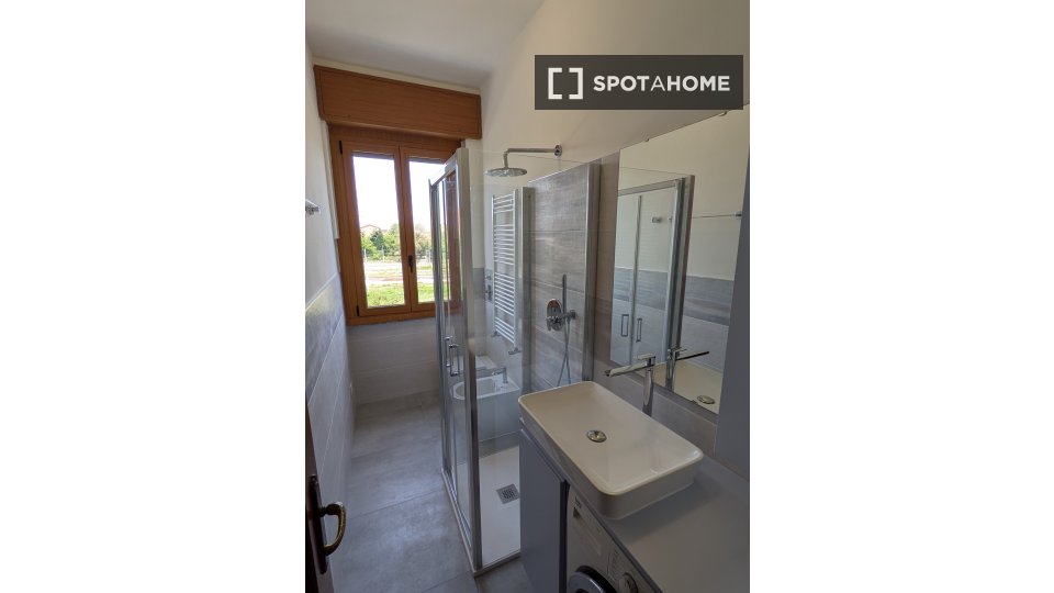 Double room Milan, 2 beds, 70m² — photo 5