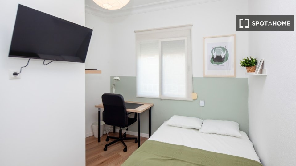 Double room Valencia, 5 beds — photo 18
