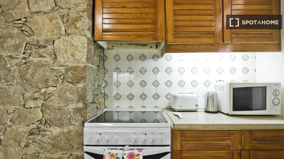 Apartment Lisbon, 3 beds, 140m² — photo 13