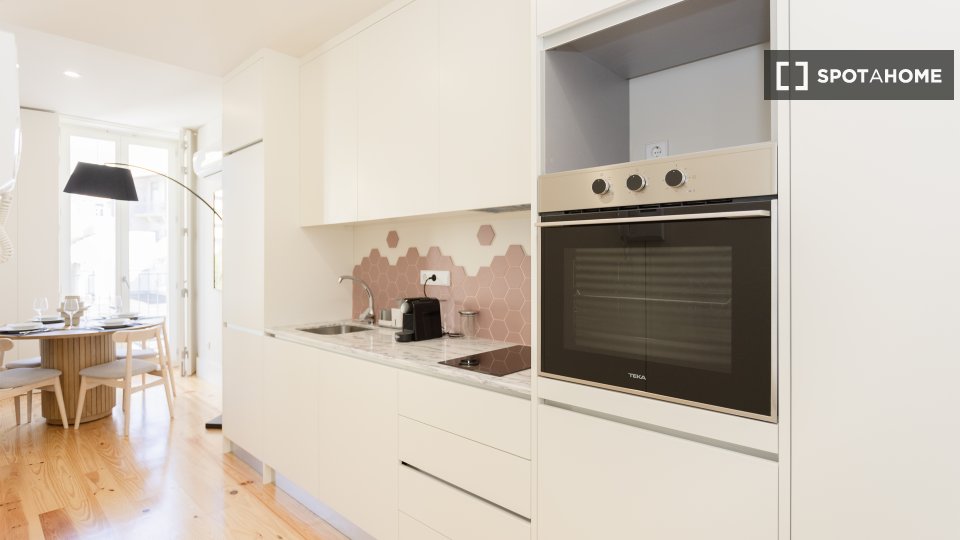 Apartment Porto, 1 bed, 60m² — photo 18