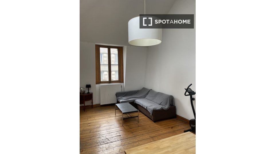 Double room Brussels, 2 beds — photo 16
