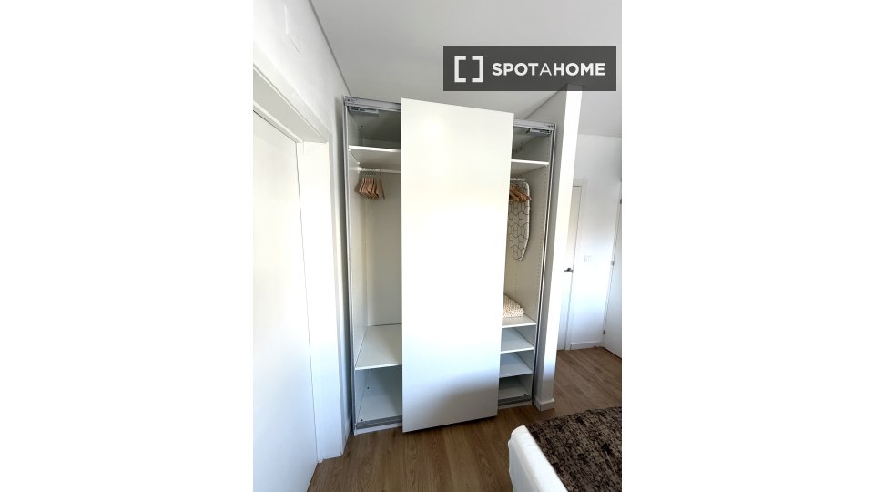 Apartment mono Lisbon, 1 bed, 45m² — photo 14
