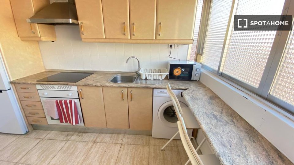 Double room Madrid, 4 beds — photo 8