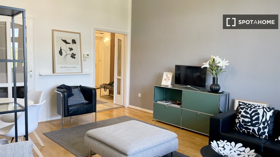 Apartment Budapest, 2 beds, 65m² — photo 7