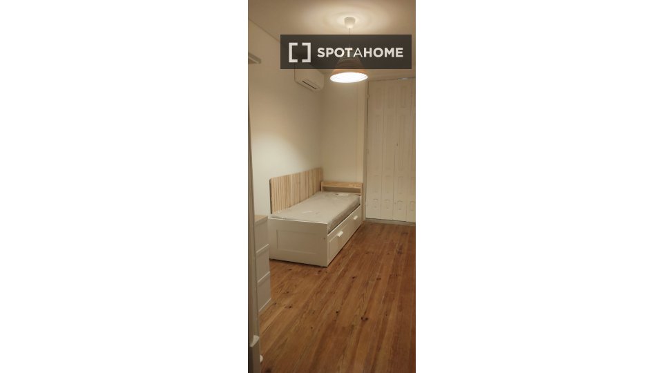 Apartment Porto, 2 beds, 100m² — photo 11