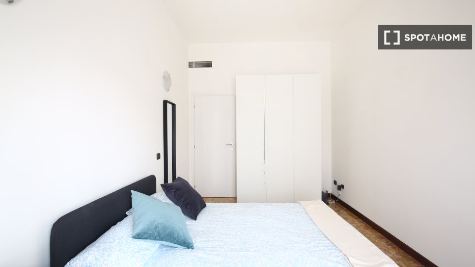 Double room Milan, 6 beds, 150m² — photo 2