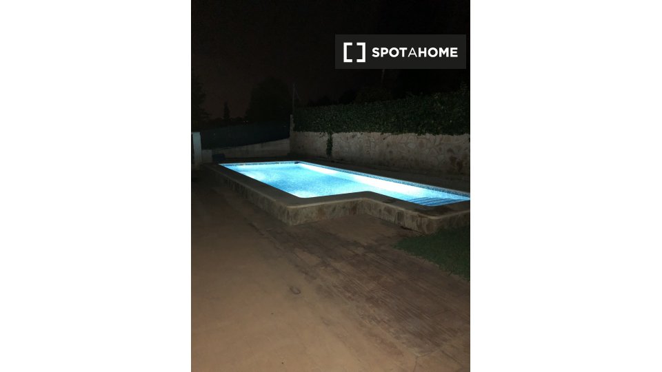 Apartment Valencia, 3 beds, 140m² — photo 19