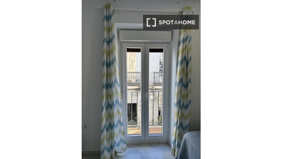 Apartment mono Seville — photo 5