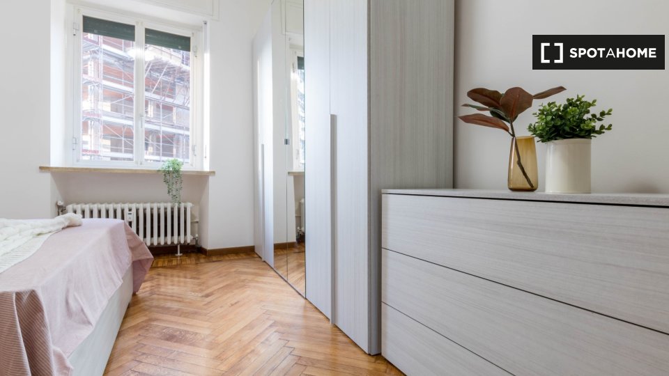 Double room Milan, 5 beds — photo 3