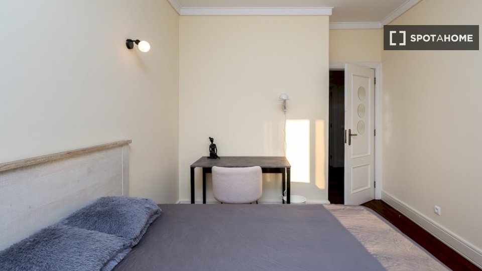 Double room Lisbon, 8 beds — photo 10