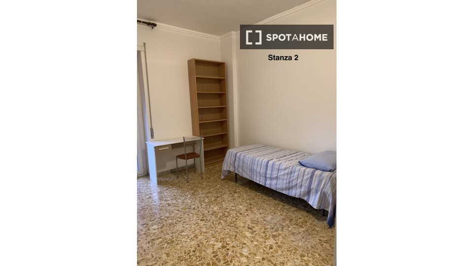 Double room Rome, 3 beds — photo 7