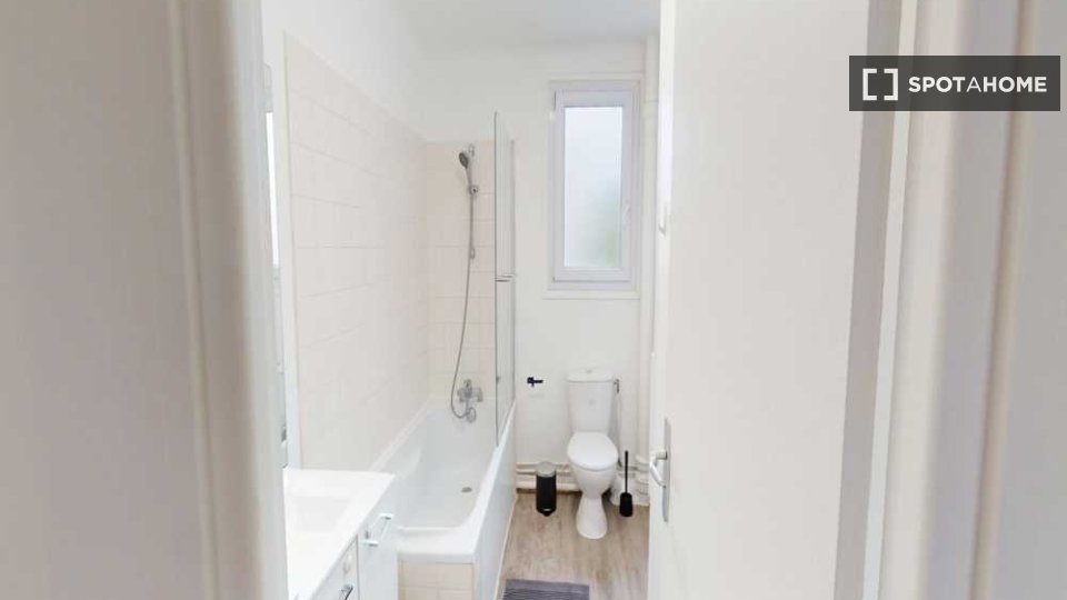 Double room Paris, 6 beds, 90m² — photo 8