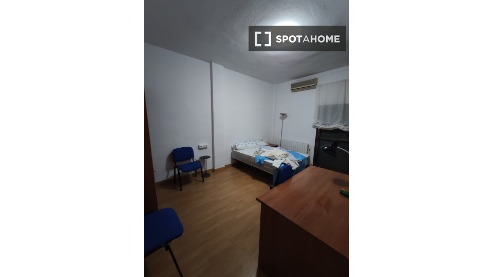 Double room Murcia, 5 beds, 132m² — photo 11