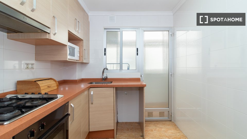 Apartment Valencia, 2 beds, 75m² — photo 10