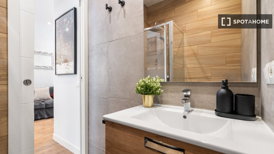 Apartment Madrid, 2 beds, 50m² — photo 12
