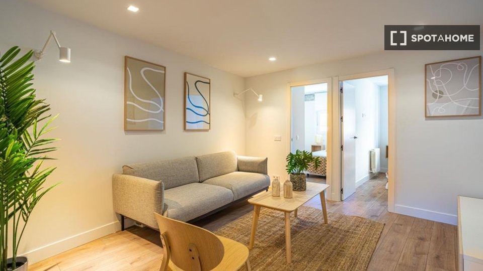 Double room Madrid, 4 beds — photo 19