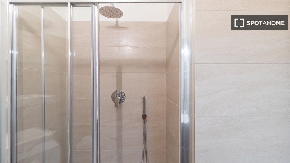 Apartment Milan, 1 bed, 43m² — photo 16