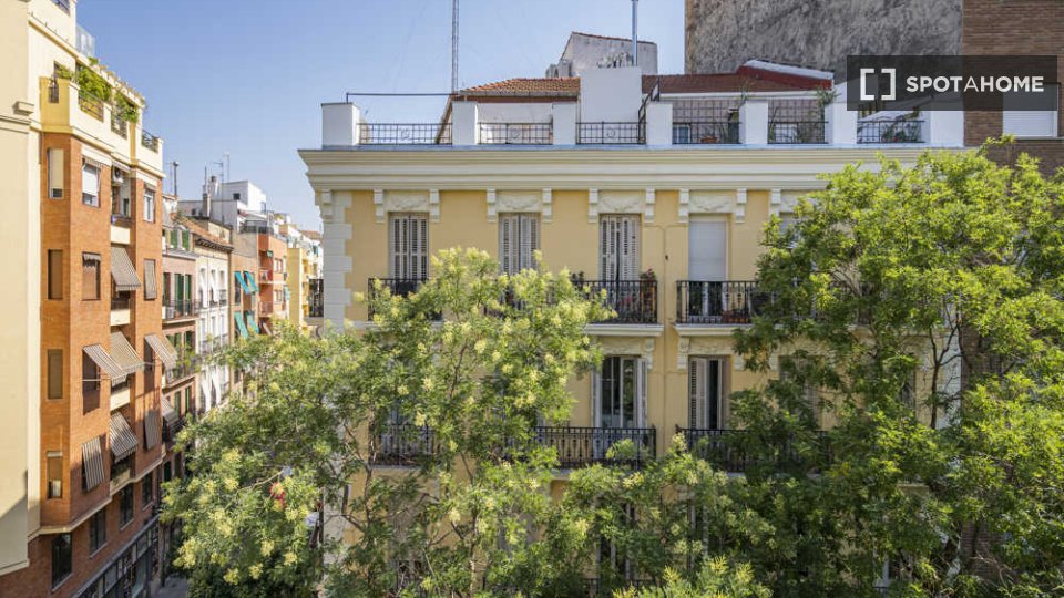 Double room Madrid, 4 beds — photo 116