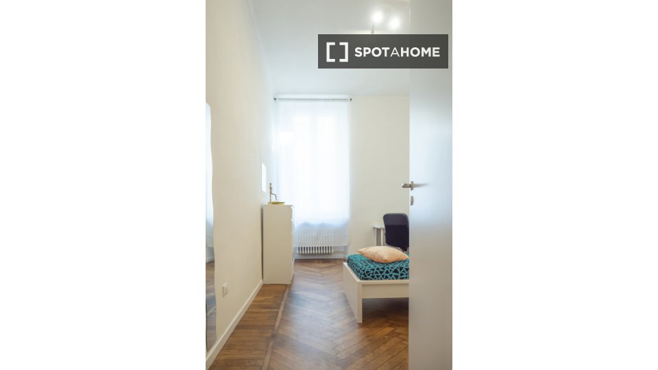 Chambre double Turin, 6 chambres — photo 10