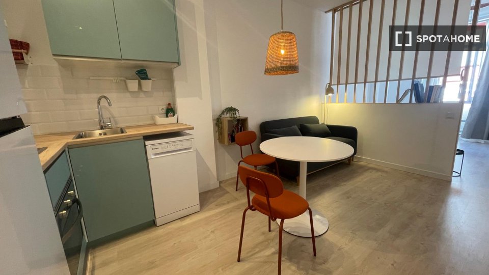 Apartment mono Barcelona, 33m² — photo 7