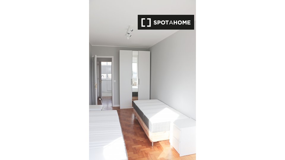 Double room Lisbon, 5 beds — photo 2