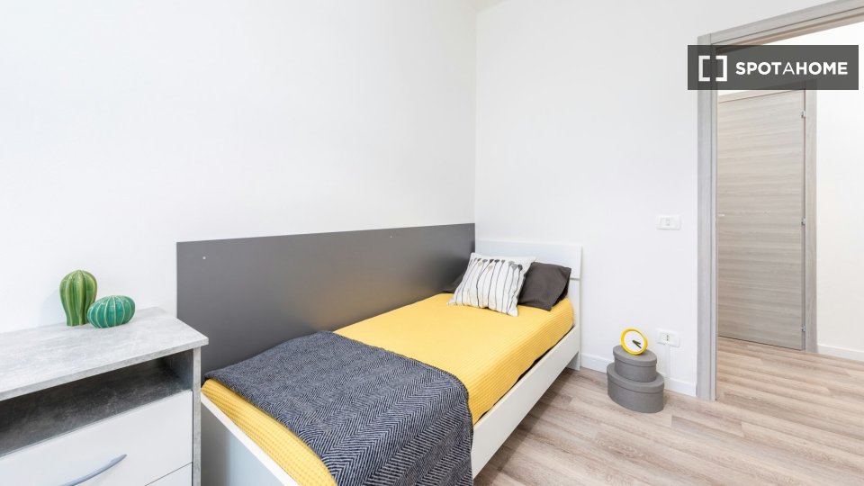 Double room Trento, 3 beds — photo 8