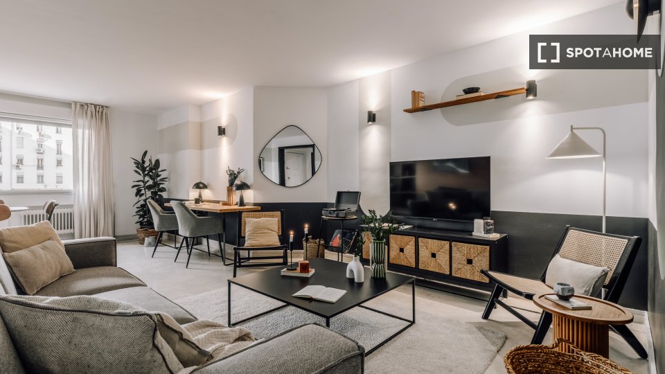 Se alquila piso de 3 habitaciones en Almagro, Madrid.