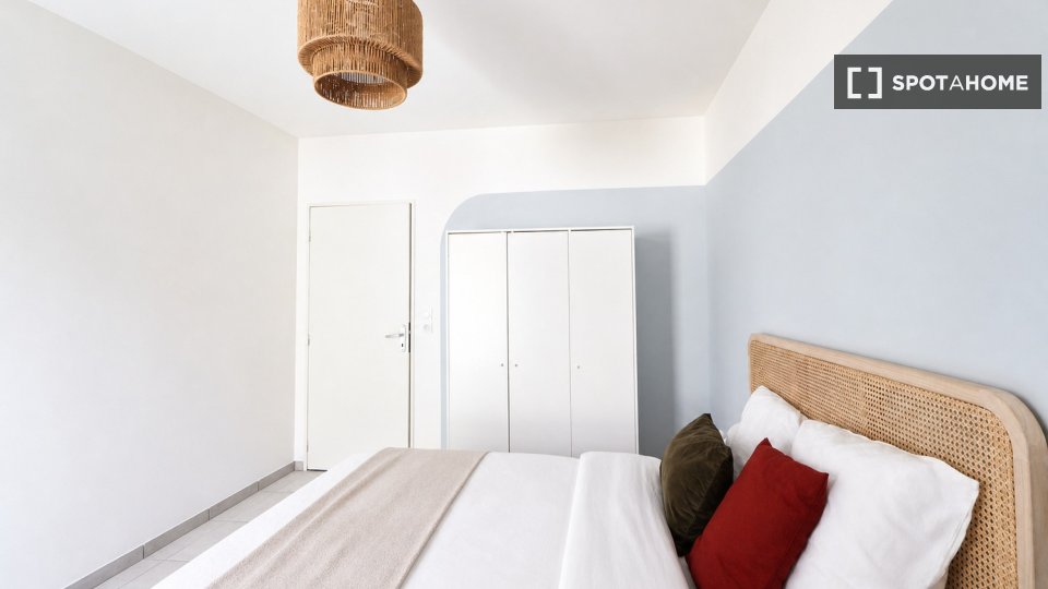 Double room Lyon, 5 beds — photo 27