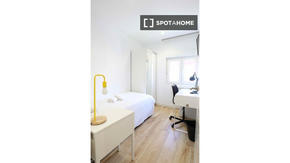 Habitación en piso compartido, Santander