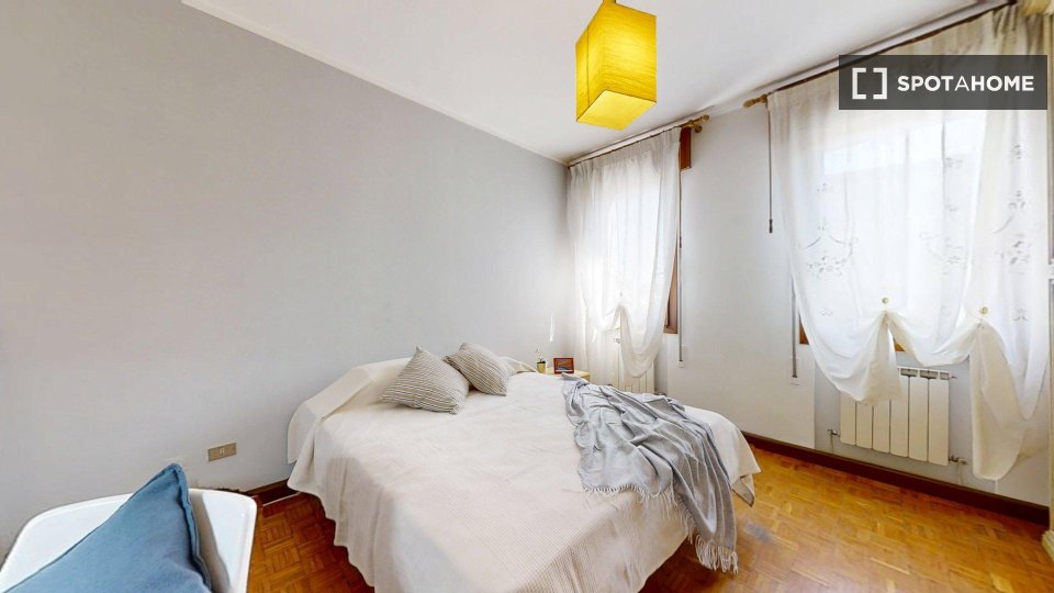 Double room Padua, 3 beds — photo 10