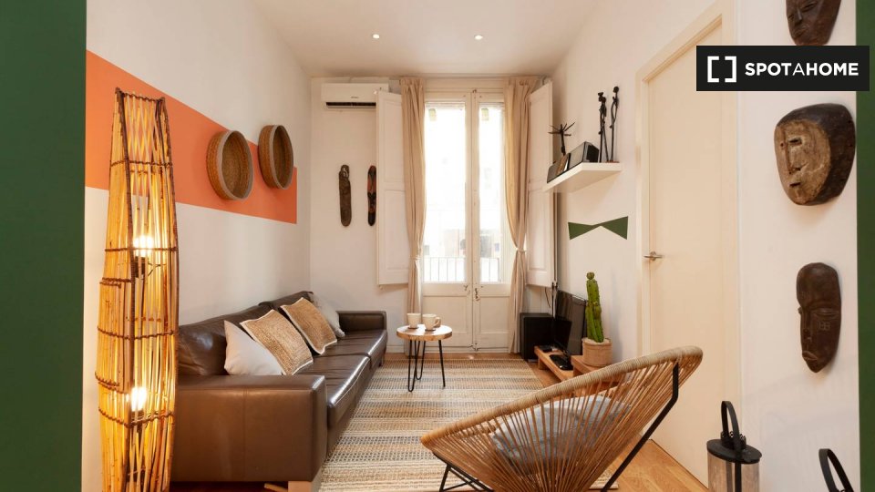 Apartment Barcelona, 2 beds — photo 1