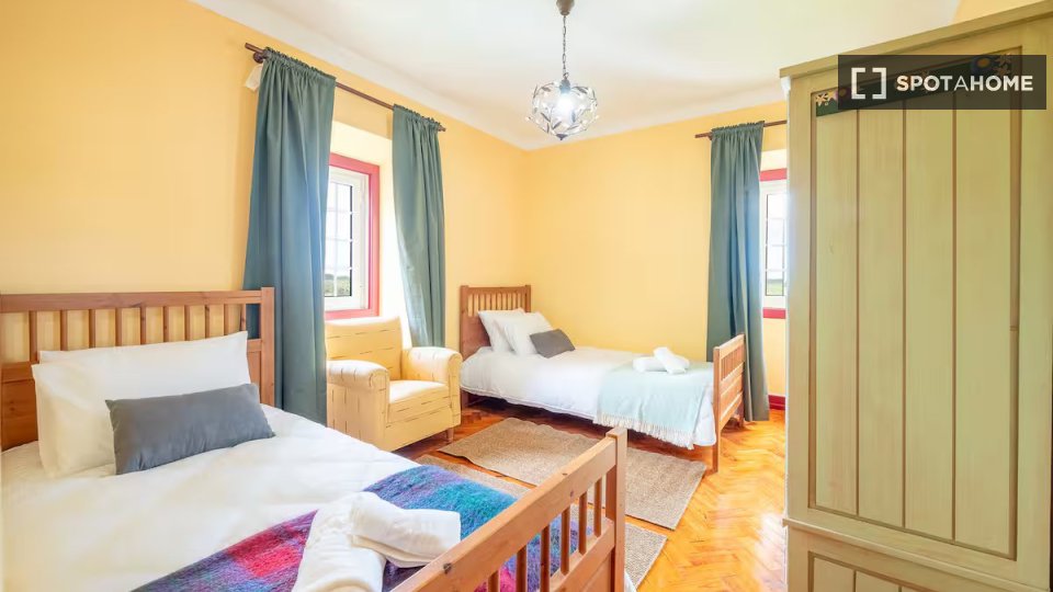 Apartment Lisbon, 5 beds — photo 11