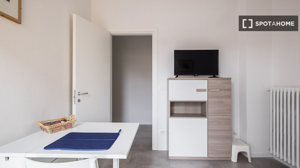 Apartment Bologna, 1 bed — photo 1