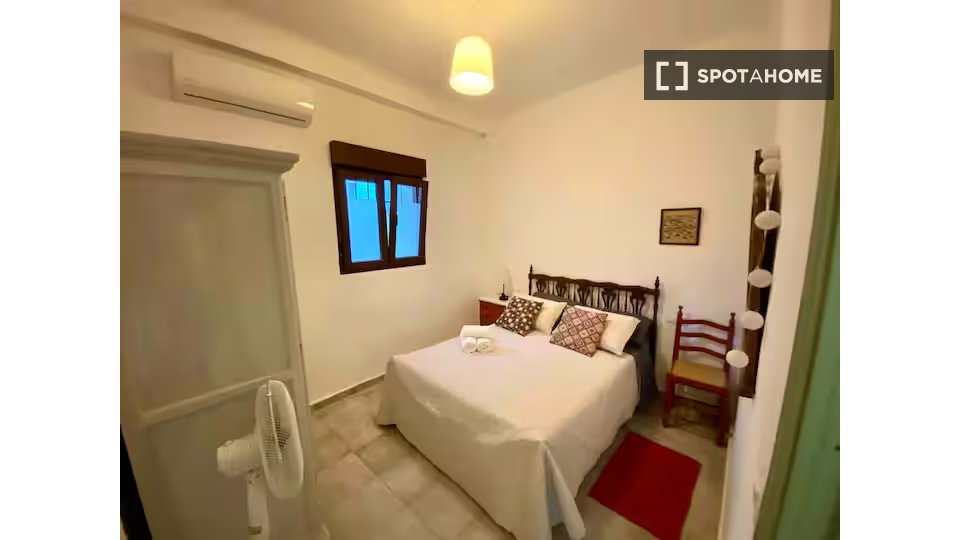 Apartment Granada, 2 beds — photo 14