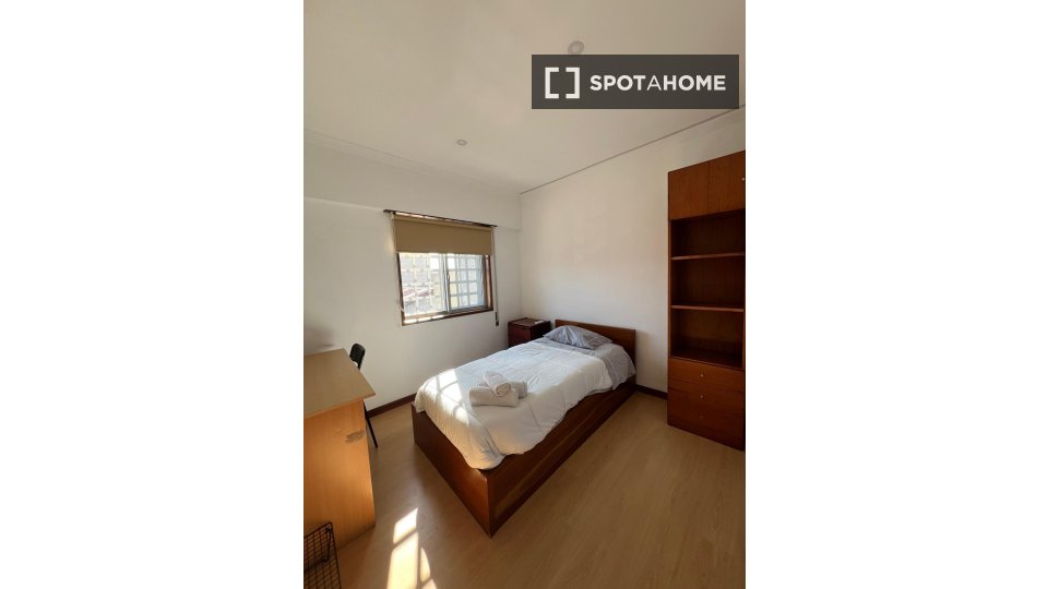 Double room Porto, 5 beds, 400m² — photo 7