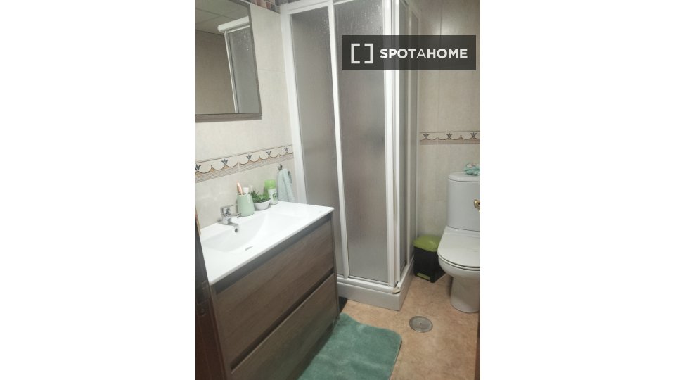 Habitación en piso compartido, Zapillo, Almería