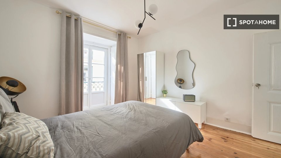 Double room Lisbon, 8 beds — photo 12