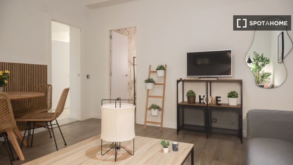 Double room Madrid, 7 beds — photo 21