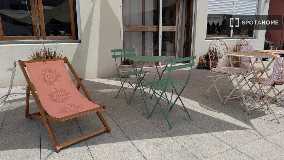 Double room Porto, 2 beds, 300m² — photo 35