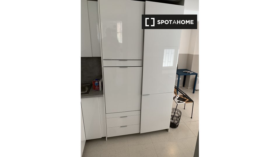 Apartment Lisbon, 1 bed, 43m² — photo 2