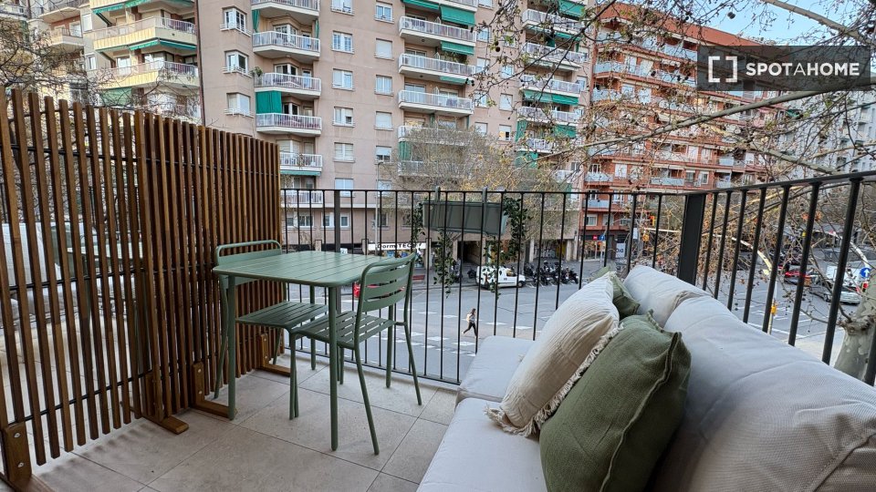 Double room Barcelona, 4 beds, 90m² — photo 9