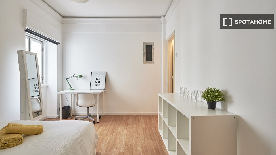 Double room Lisbon, 9 beds, 160m² — photo 48