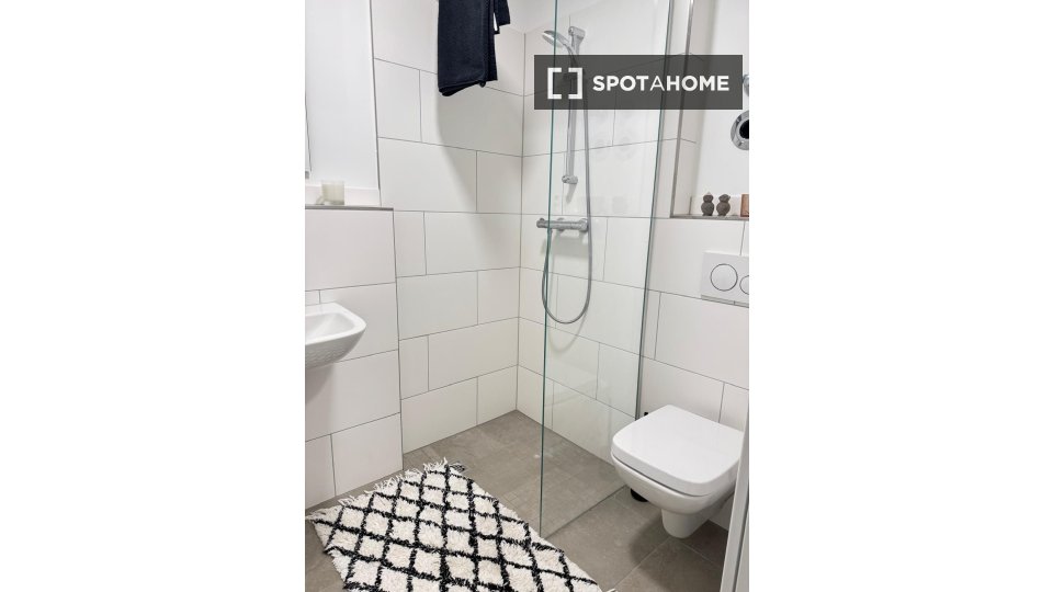 Apartment mono Dusseldorf — photo 10