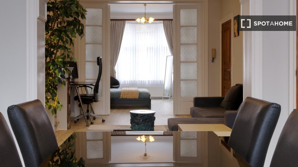 Apartment Brussels, 1 bed, 125m² — photo 8