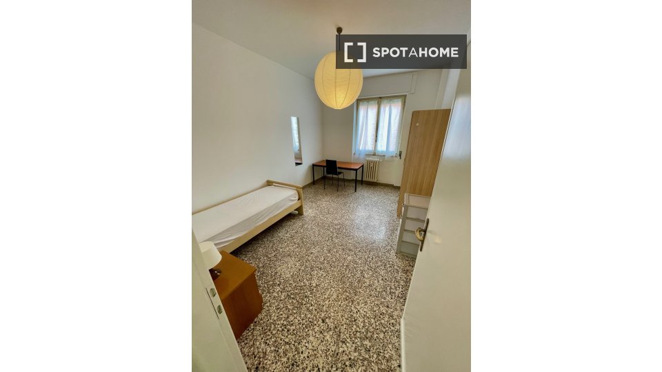 Double room Milan, 4 beds, 120m² — photo 9