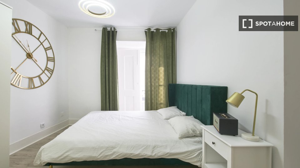 Double room Lisbon, 8 beds — photo 1