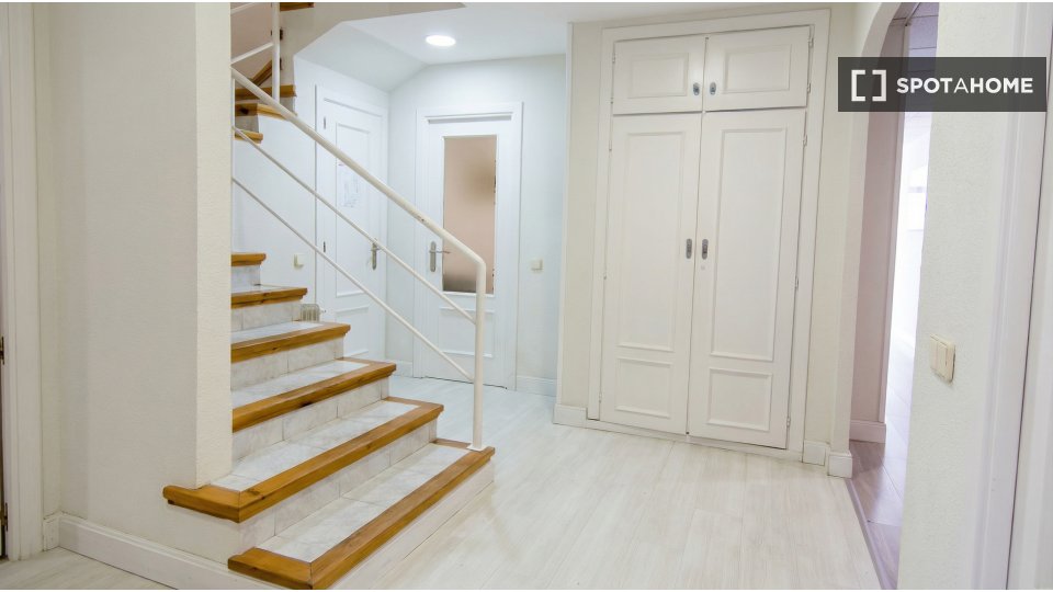 Apartment Madrid, 10 beds — photo 10