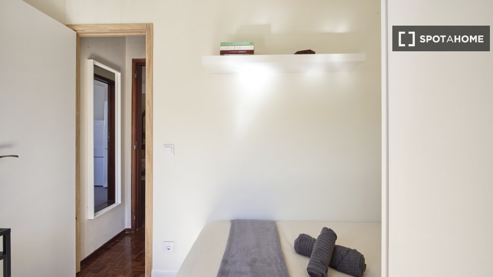Double room Lisbon, 10 beds — photo 9